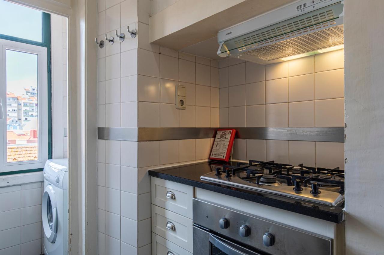 Typical 2Bdr Apartment In Lisbon By Lovelystay מראה חיצוני תמונה